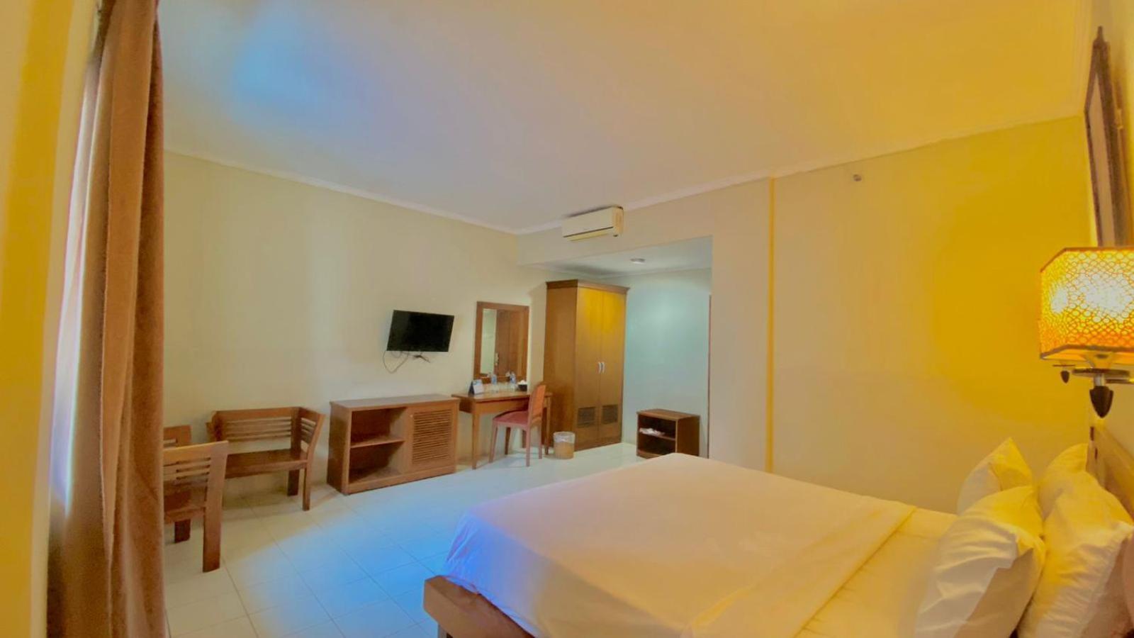 Pia Hotel تْشيريبون المظهر الخارجي الصورة